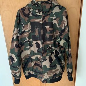 Men’s Large DC Soft-shell Snowboard Jacket